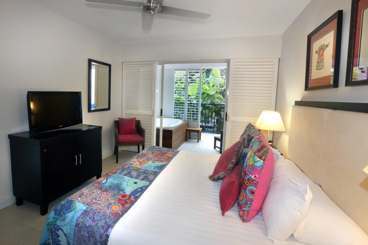 The Beach Club Premium Private Apartments Palm Cove Eksteriør billede