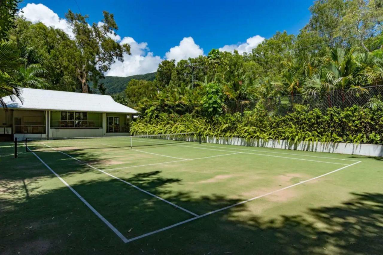 The Beach Club Premium Private Apartments Palm Cove Eksteriør billede